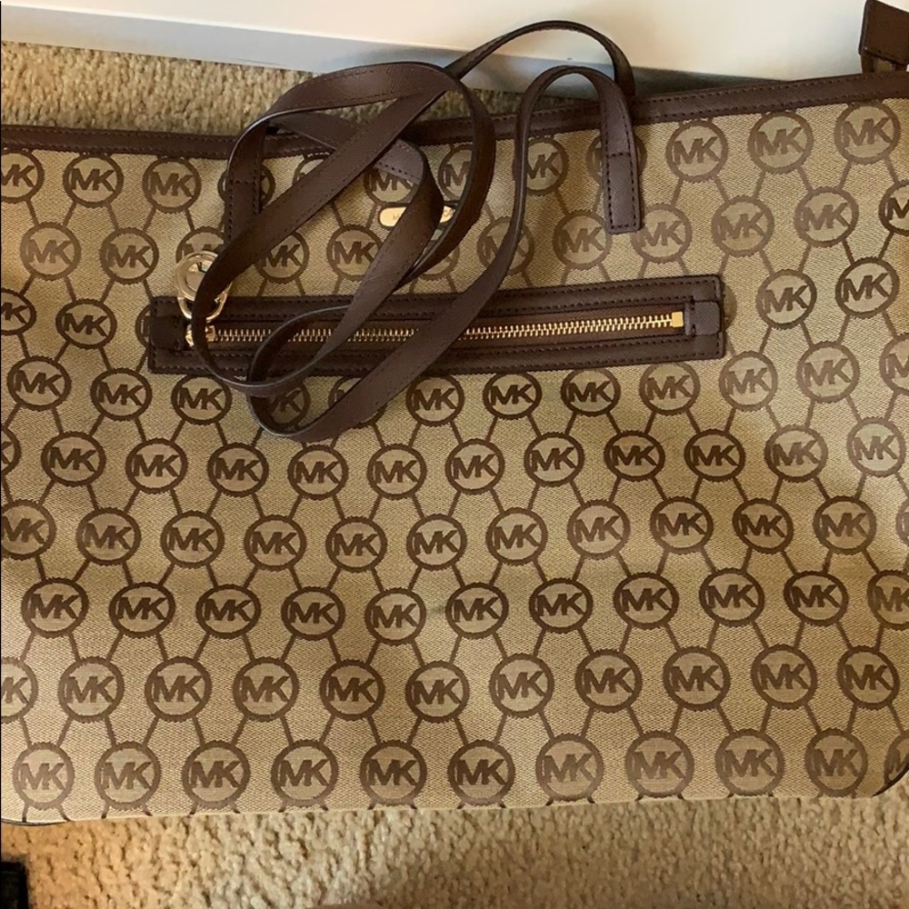 Michael Kors purse